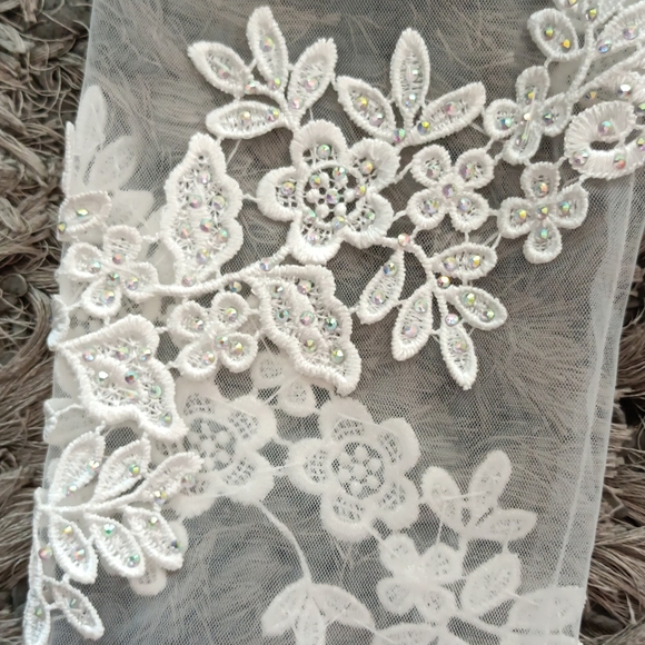 White Lace Wedding Gown - Picture 7 of 9